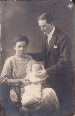 HST P1257 Poză familie 1920 studio Lang Brașov foto