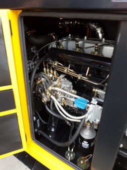 Stager YDY22S3 Generator insonorizat diesel trifazat 20kVA, 29A, 1500rpm foto