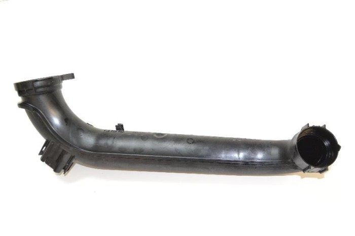 Furtun intercooler st&acirc;nga AUDI A3 Limousine 8VS, 8VM 2015 OEM: 04E145673 | 2330735
