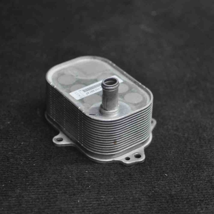 Răcitor de ulei AUDI A6 4G2, C7, 4GC 2015 OEM: 03N117021A