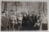 CONSTANTIN I. ANGELESCU , FOST PRIM - MINISTRU , FOTOGRAFIE DE GRUP LA MARGINEA UNEI PADURI , TIP CARTE POSTALA , ANII &#039;30