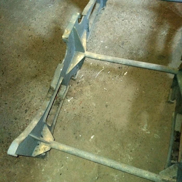 Vand raft suport pentru butoaie de 200 l x4 sloturi