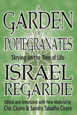 A Garden of Pomegranates a Garden of Pomegranates: Skrying on the Tree of Life Skrying on the Tree of Life foto