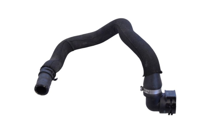 Furtun de lichid de răcire JAGUAR F-PACE X761 2021 OEM: M8A2-7H255-EB 24785938