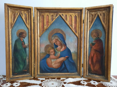 Triptic religios pictat pe lemn, sec. 19, deschis 64cm foto