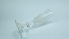 m Pahar mic pictat manual, sticla veche, vechi