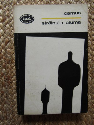 Camus - Strainul. Ciuma, 1968 foto
