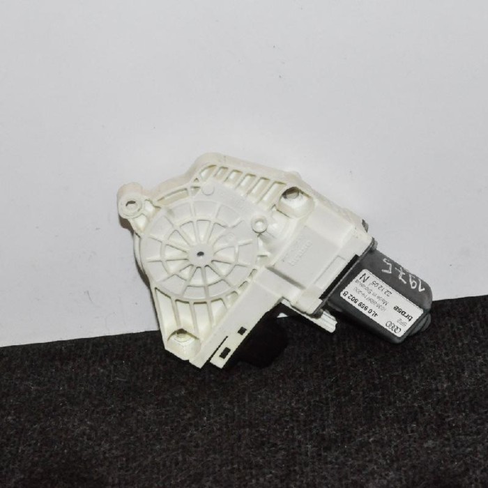 AUDI Q7 4L 2006 OEM: 4L0959802B,1036-989719-200 SKU: 2647749