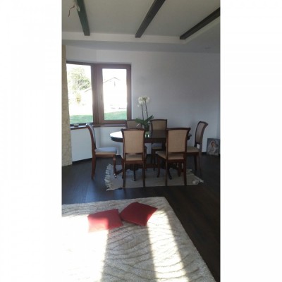 Set Masa Cu 6 Scaune Din Lemn Maro Pentru Living Si Bucatarie