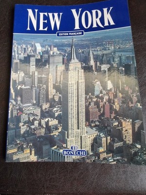 New York, ghid editie in limba franceza foto