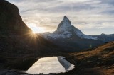 Tablou Canvas, "Răsărit de soare peste Matterhorn", Majestic, Serene, Breathtaking, Natural, Illuminating, Reflective, 39 x 26 cm, CMCLASS