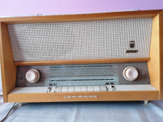 Aparat radio GRUNDIG Type 2268 foto