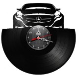 Ceas de perete decorativ realizat din disc de vinil, Model Frontal Masina Sport Mercedes-Benz, Negru, 30 cm