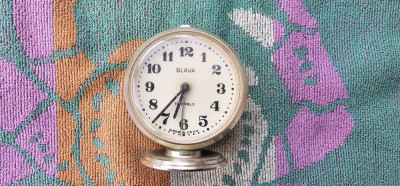 CEAS SLAVA 11 RUBINE , MADE IN USSR , NU FUNCTIONEAZA , CITITI DESCRIEREA !! foto