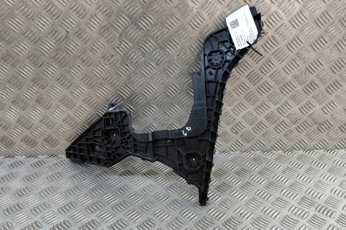 Suport bara de protecție dreapta spate AUDI A5 Avant 2024 OEM: 8B3807454B | 31879247