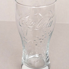Pahar Coca-Cola de 250ml de colectie cu model pentru bradul de Craciun