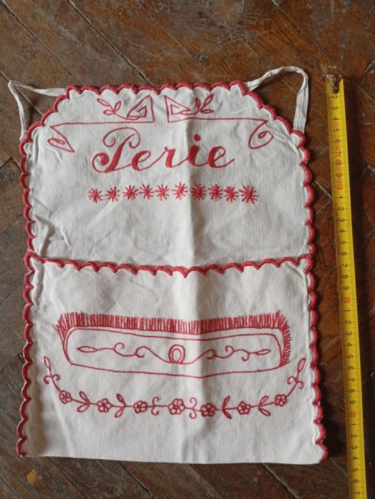 Perie - paretar peretar tradițional rom&acirc;nesc cusut manual
