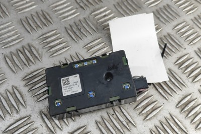 Amplificator de antena MERCEDES-BENZ C T-Model S205 2015 OEM: A2059051205 | 31557309 foto