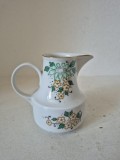 Letiera veche portelan Henneberg Porzellan GDR model Helena canuta lapte vintage Germania de Est