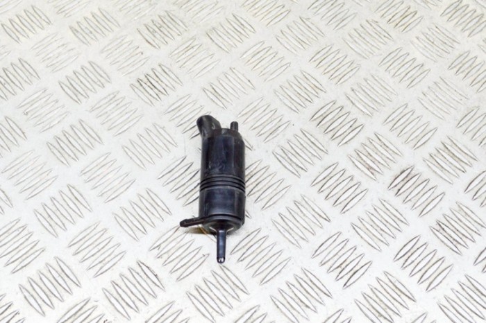 Motor rezervor lichid de parbriz CADILLAC SRX 2007 OEM: 24002996 13461462