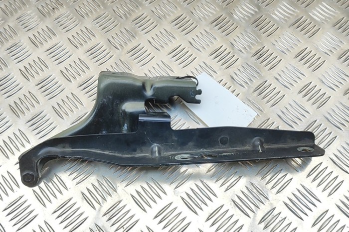 Balama capota dreapta față VOLVO XC60 II 246 2018 OEM: 31424538 | 32045969