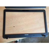 Rama ecran pentru Toshiba Satellite c660d-13h