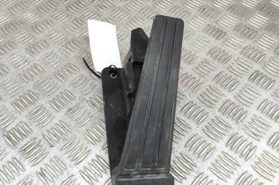 Pedala de accelerație AUDI E-TRON GT 2022 OEM: 9J1721507,6PV008792 23550536 foto