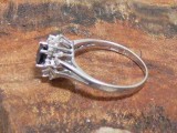Inel aur alb cu safir 0,25crt si briliante , 0,9 krt, 14k