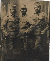 C118 Militari austro-ungari decorati si cu baioneta primul razboi mondial foto