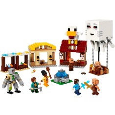 LEGO&reg; Minecraft - Atacul baloanelor Ghast asupra satului 21273, 555 piese