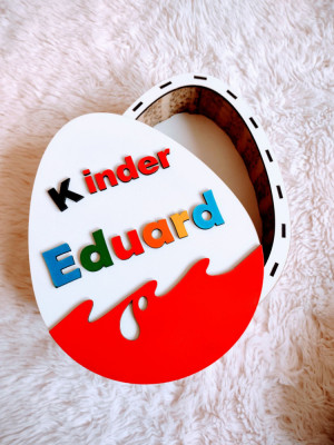 Cutie mare ou &amp;quot;Kinder&amp;quot; Surprise foto