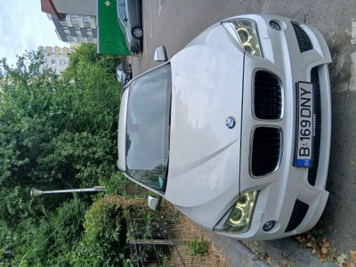 BMWX1 SDrive16D. foto