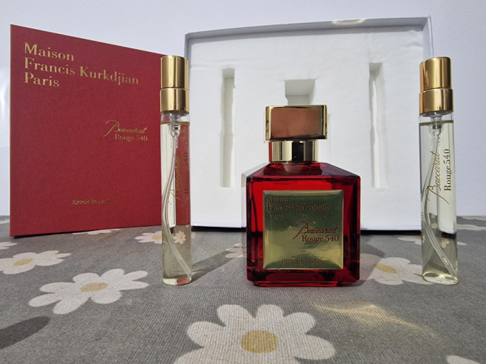 Baccarat Rouge 540 by MFK - Extrait de Parfum - 70 ml - 2 samples 10 ml