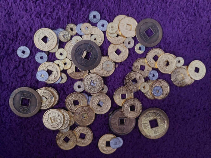 Monede chinezesti vintage,monede orientale imparat,monede traditionale chinezest
