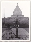 Bnk foto Mausoleul de la Marasesti - 1972, Alb-Negru, Romania de la 1950, Cladiri