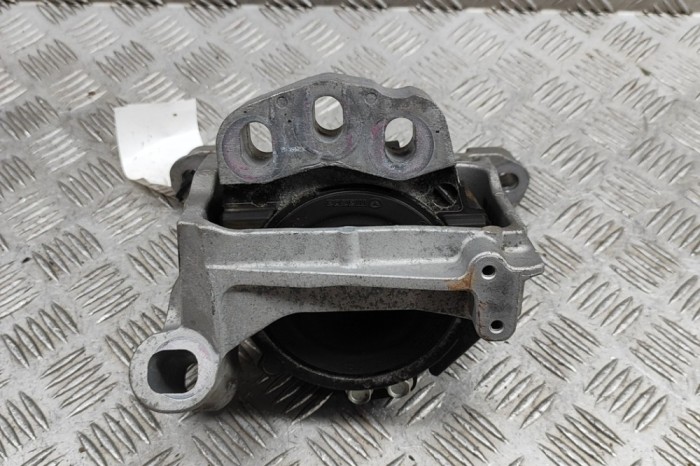 Suport motor dreapta MAZDA CX-5 KF 2021 OEM: KB8E-39-060 29285640