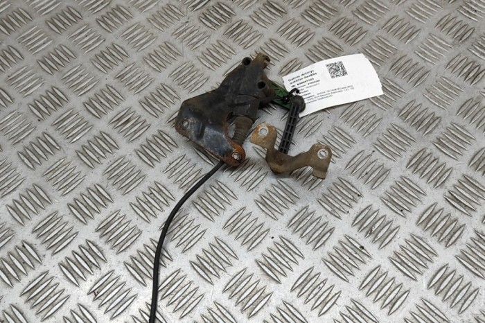 Senzor de nivel &icirc;nălțime dreapta spate SKODA OCTAVIA III Combi 5E5 2014 OEM: 5Q0907503 30641123