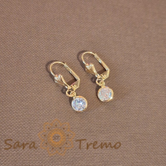 Cercei Placati cu Aur Clasici cu Cristal Zirconia Alb, 2 cm - Eleganta si Stralucire