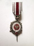 Cumpara ieftin Rara! Polonia mini medalia militară pentru merit:10 ani in serviciul patriei anii 70
