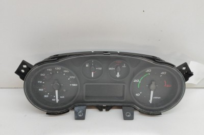Ceas de bord IVECO DAILY VI Box 2014 OEM: 5801815717,A2C84155001 23855338 foto