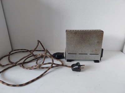 Prajitor paine vechi romanesc Electromures, anii 70, functional foto