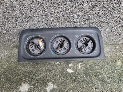 Panou butoane ventilație bord VW Golf 3 foto