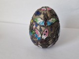 Oua Vintage din Metal Pictat Multi-Color