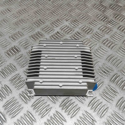 Amplificator de sunet TESLA MODEL X 2018 OEM: 1004833-10-A foto