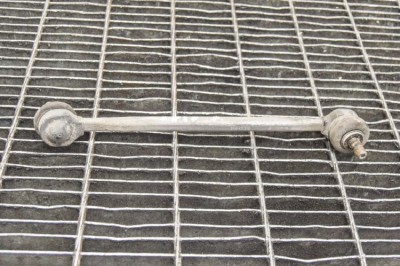 Bieleta stabilizatoare dreapta față AUDI A1 8X1, 8XK 2015 OEM: 6R0411315 | 11706120 foto