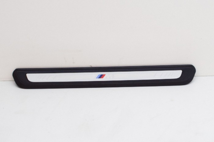 Ornament prag st&acirc;nga față BMW 3 G20, G28 2019 OEM: 8079739 11518829