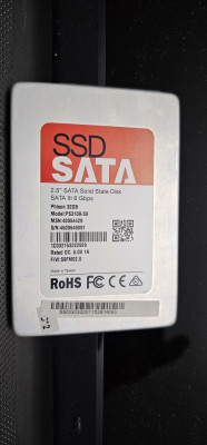 SSD SATA III / 32 GB / PENTRU LEPTOP / 100 % VIATA , VERIFICAT SENTINEL . foto