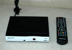 Decodor digital UNITED dvbt 9082 ZAPPPER cu player USB + telecomanda foto