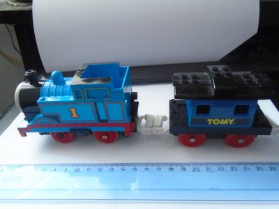 bnk jc Tomy (Takara Tomy) Plarail - locomotiva Thomas si vagon foto