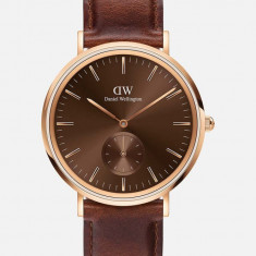 Daniel Wellington ceas barbati, culoarea roz